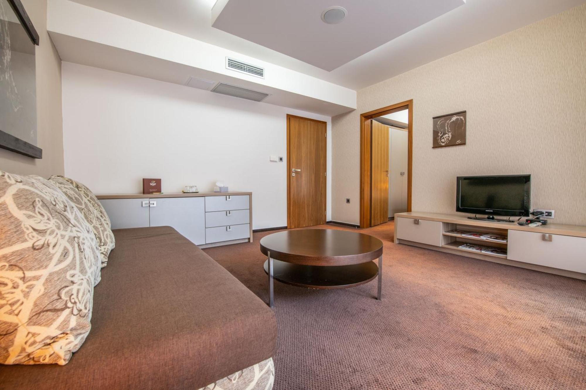 Wellness Hotel Diplomat Rajecké Teplice Exteriör bild
