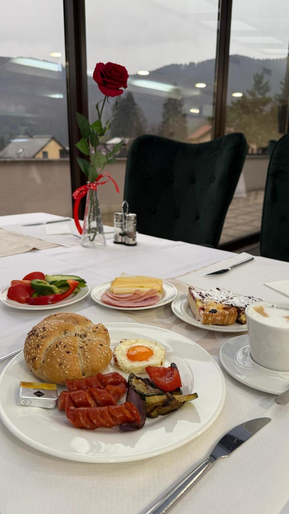 Wellness Hotel Diplomat Rajecké Teplice Exteriör bild